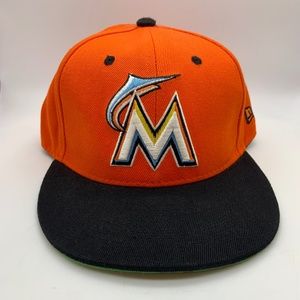New Era 9Fifty Miami Marlins MLB Baseball Logo Embroidered Snapback Hat